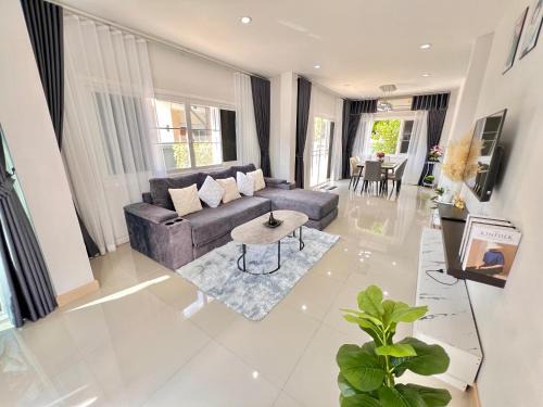 Hang Dong Villa | Double B House