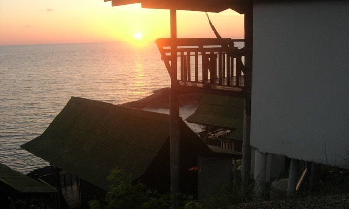 Baan Tai Cottage | Double Fan Bungalow with Ocean View