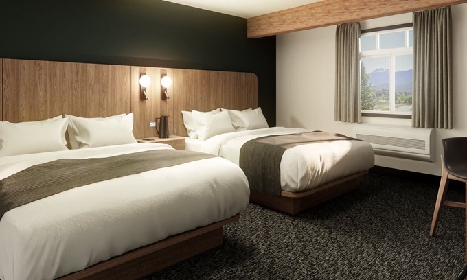 Revelstoke Hotel | Double Queen Suite Northwinds