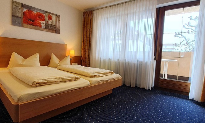 Immenstaad am Bodensee Apartment | Double room with balcony
