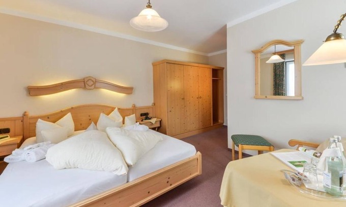 Sonnen Apartment | Double room Cat. B (3-6 nights) - Kur- & Vitalhotel Sonnen