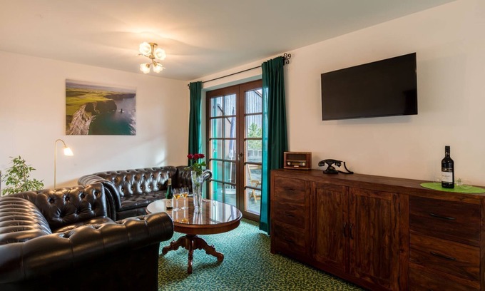 Hopfen am See Apartment | Double room "Cliff of Moher" in the Vitusfort house