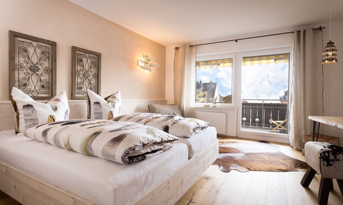 Hagnau Apartment | Double room balcony with shower and WC