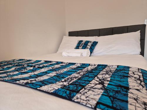 Chelmsford House | Double Room in a shared 4 bedroom family home in Broomfield
