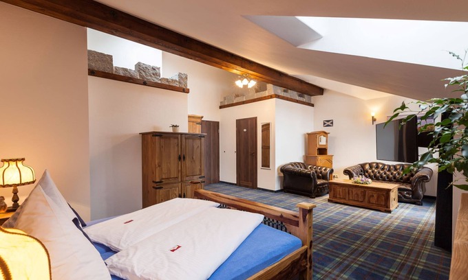 Hopfen am See Apartment | Double room "Loch Ness" in the Vitusfort house