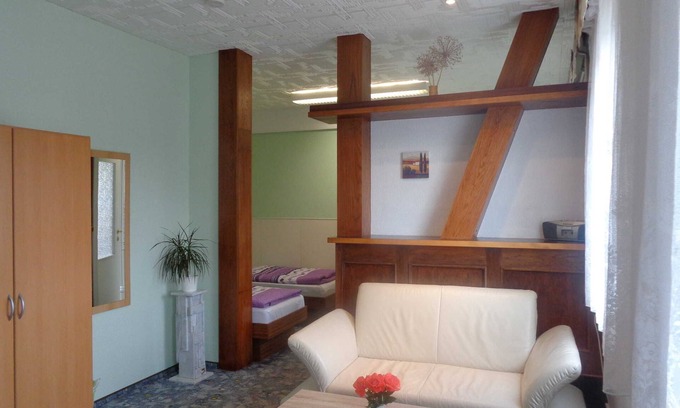 Bruhlervorstadt Apartment | Double room - Private rental family Stöckel