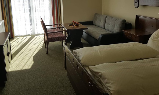 Oberdrauburg House | Double room, shower or bath, toilet, balcony - Gasthof-Restaurant Pontiller