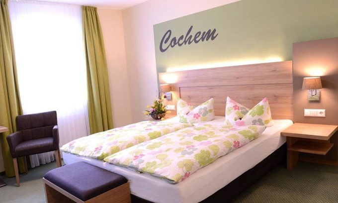 Cochem House | Double Room Shower/WC - Hotel Weinhaus Gräfen