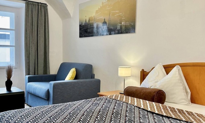 City Centre Salzburg House | Double room standard (street) - Krone 1512, hotel