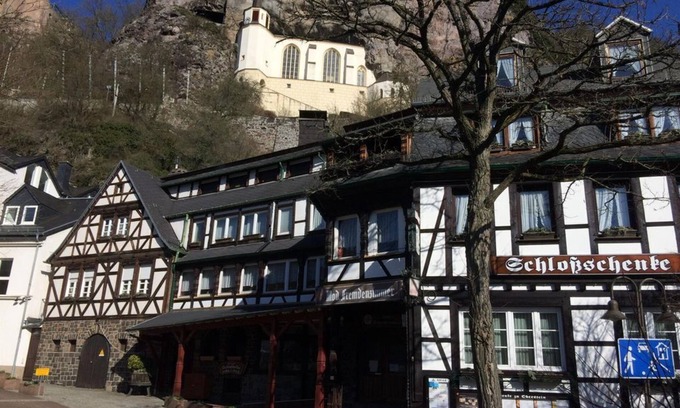 Idar-Oberstein House | Double room suite bath/WC - Hotel Schloßschenke