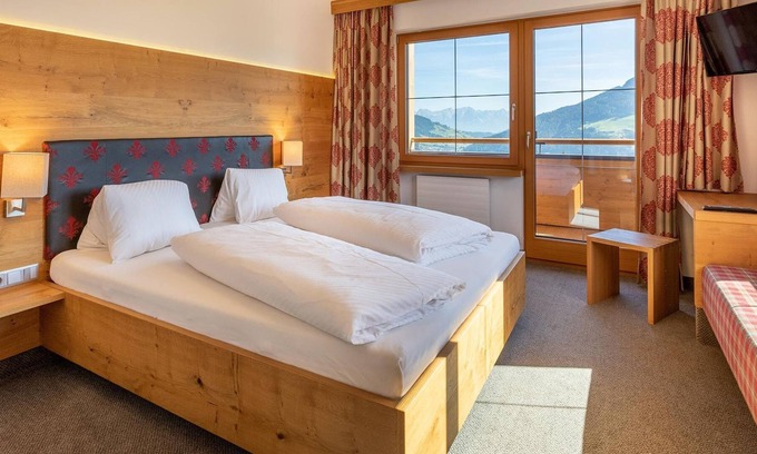 Wildschoenau House | Double room "Wilder Kaiser" - Gasthof Almhof