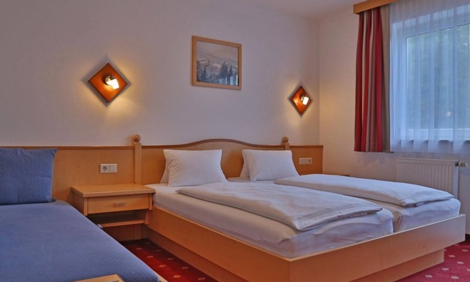 Dorfgastein Cottage | Double room with shower, WC - trombone, pension