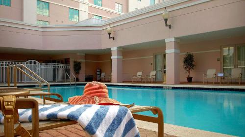 Sunrise Hotel | DoubleTree by Hilton Sunrise - Sawgrass Mills