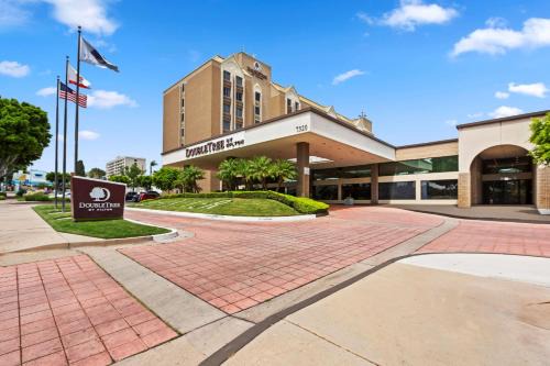Whittier Hotel | Doubletree by Hilton Whittier