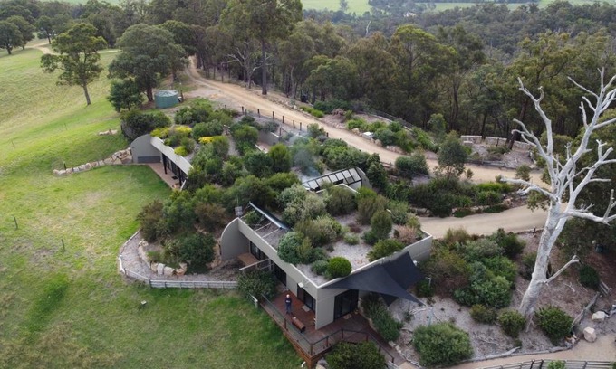 Sarsfield Apartment | Down to Earth Farm Retreat