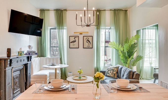 Albany House | Downtown Albany Vacation Rental - Chic & Walkable!
