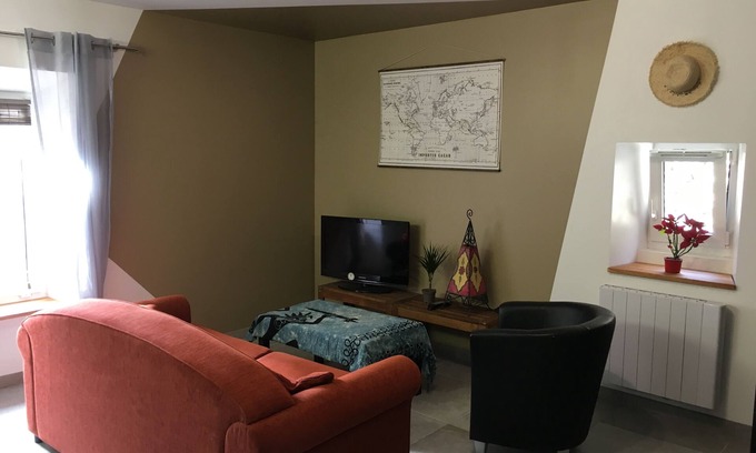 Tain-l'Hermitage Apartment | Downtown apartment on quiet street near the quays of the rhone