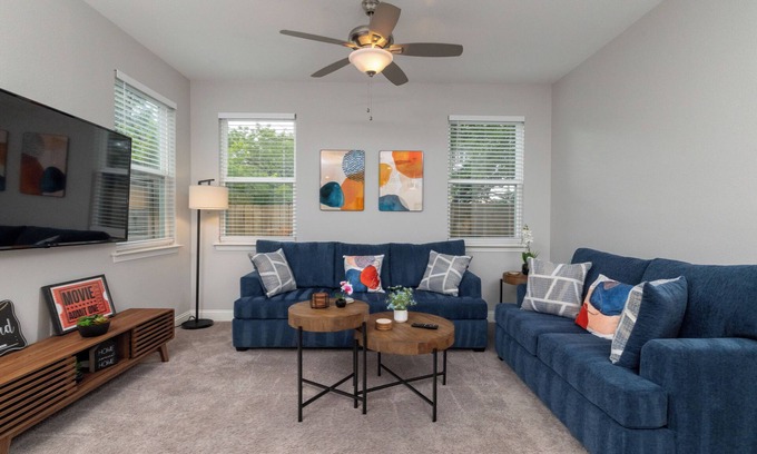 Lewisville House | Downtown Lewisville Home - Minutes to Shops & Lake