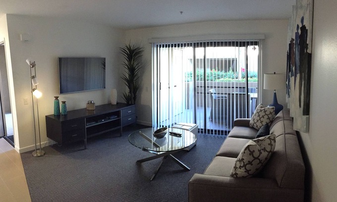 Downtown Palm Springs Condo | Downtown Palm Springs Condo - Plaza Villas - 1 Bed/1 Bath