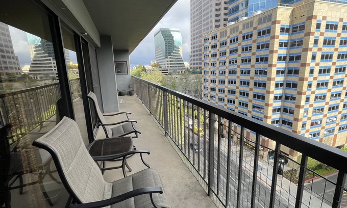 Downtown Sacramento Condo | Downtown Sac Luxury High Rise Condo