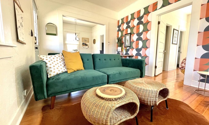 Prescott House | Downtown Suite Across the Street