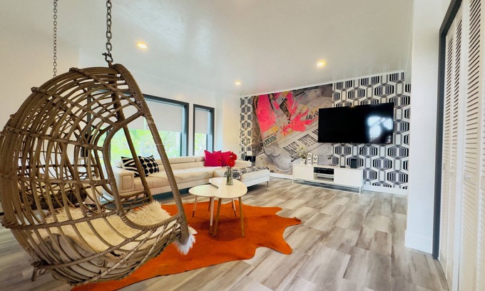 City Park West Apartment | Downtown Suite in Cap Hill !