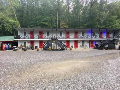 Maryville Hotel | Dragon City