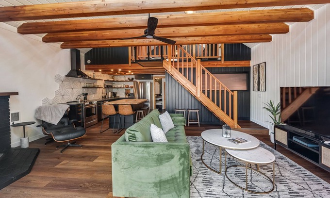 Old Bend House | Drake Park Cottage