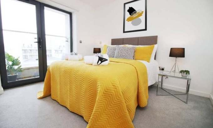 Cardiff City Centre Apartment | Dray Court - Luxury 2 Bedroom Apartment