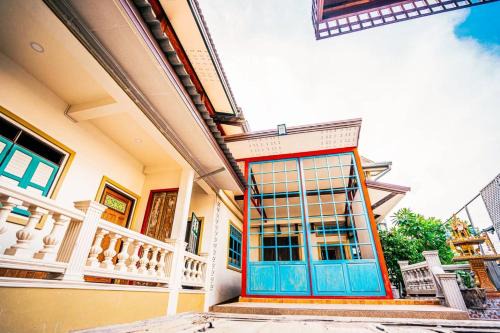 Thani Bed & Breakfast | Dream House Lodge