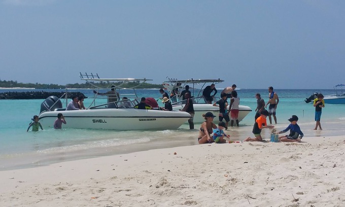 Thulusdhoo Island House | Dream Inn Sun Beach Hotel