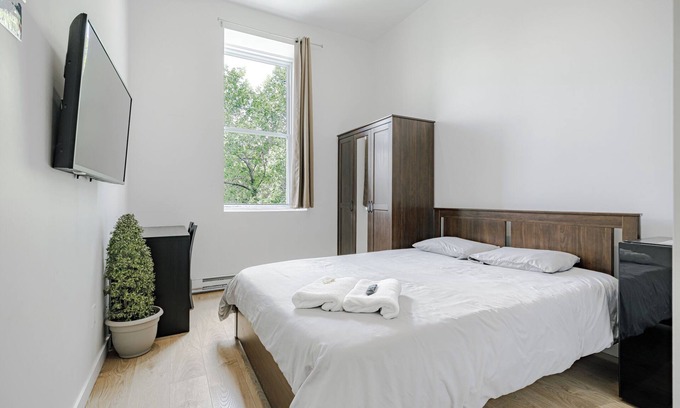 Maisonneuve Hotel | ♪Dream Stay♪ by Olympic Stadium & Botanical Garden