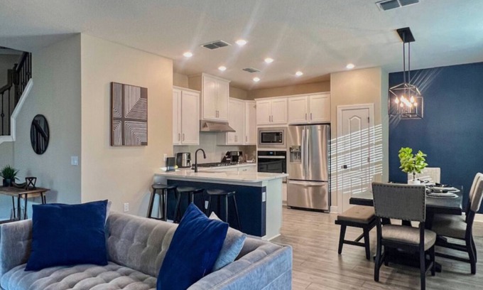 Reunion House | Dream Vacation Home near Disney