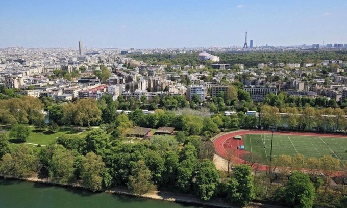 Puteaux Apartment | DREAM VIEW OF PARIS 10min from the center 135m2 with Terrace Edge of the canal