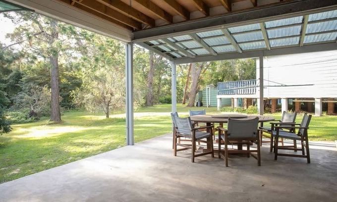 Bawley Point House | Dream Weaver Summary: