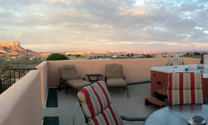 Big Water Bed & Breakfast | Dreamkatchers Lake Powell Bed & Breakfast