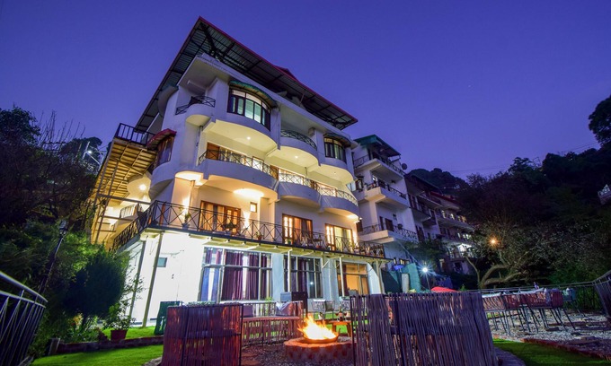 Kasauli Apartment | Dreamland I luxury I3Bhk IBonfire IMusic