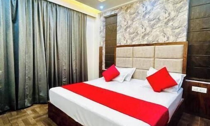 Shimla Condo | Dreamville Stays Shimla - Luxury Homestay and B&B unit 3