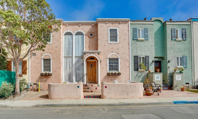 Avalon House | Dreamy Catalina Island Home, Walk to Beach & Ferry