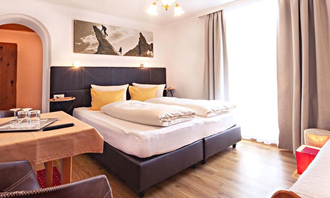 Mathon Apartment | Dreibettzimmer Nr. 101 - Edelweißhof, Mathon