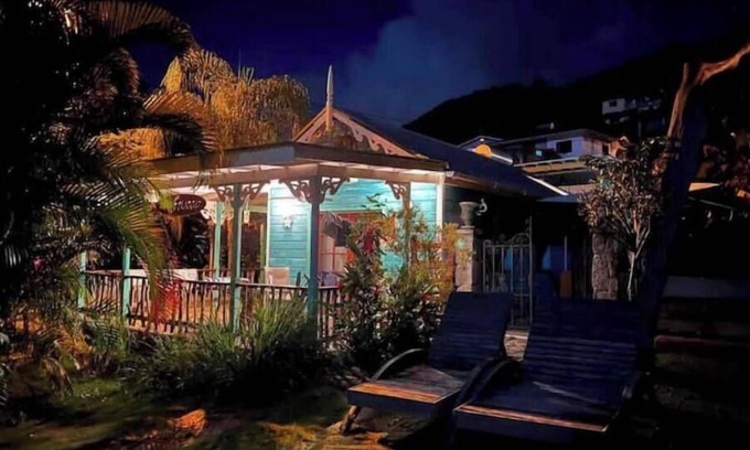Choiseul Quarter Cottage | Driftwood Beach Cottage