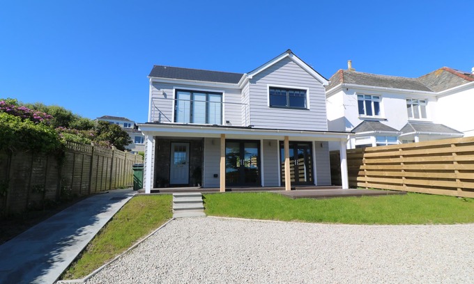 Carbis Bay Cottage | DRIFTWOOD HAVEN, pet friendly, luxury holiday cottage in Carbis Bay