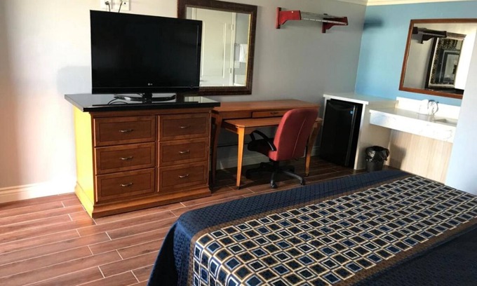 Torrance Hotel | Driftwood Motel