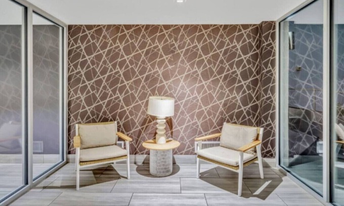 Downtown Dallas Apartment | DT Lux 1 Bed | 976sqft | 26th Floor | Gym | Pool