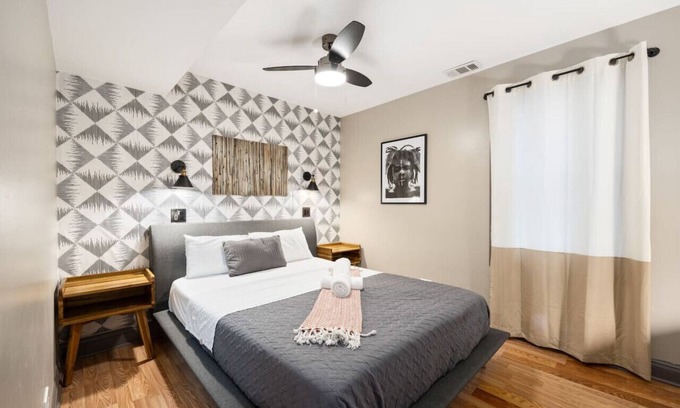 Bronzeville Bed & Breakfast | Dubois Guest House Room 202