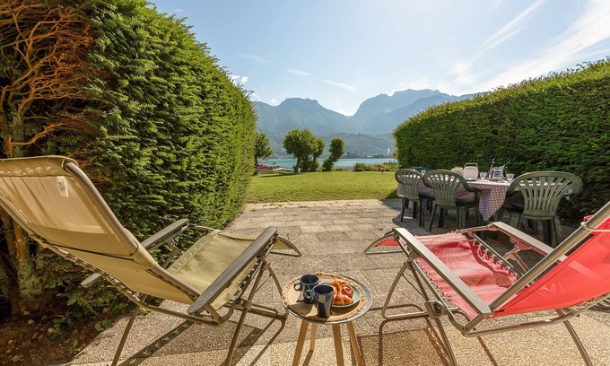 Duingt Apartment | DUINGT - Cote Lac et Jardins, Pieds dans l'eau