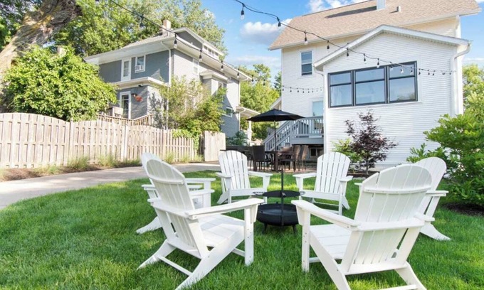 Dundee-Happy Hollow Historic District House | Dundee Garden House | Home Gym, Fire-Pit, S'mores!