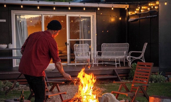 White Beach House | Dune Shack - On The Beach, 10 Minutes to Port Arthur