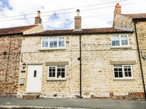 Westow House | Dunning, The Mount