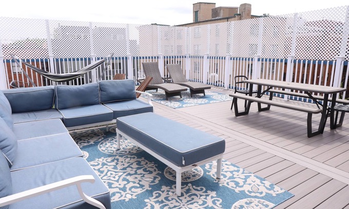 Logan Circle Hostel | Duo Housing Hostel
